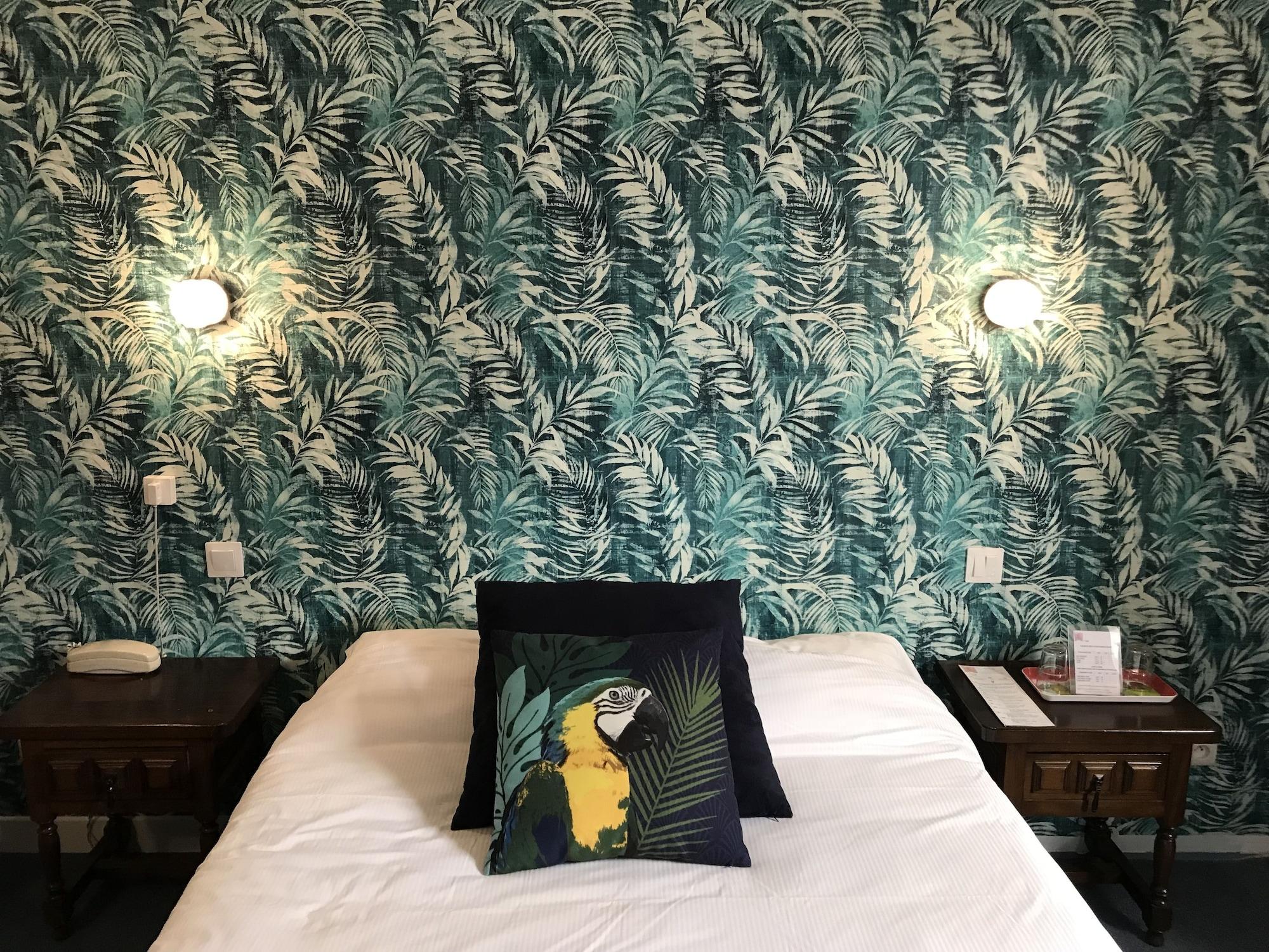 De La Loge Hotel